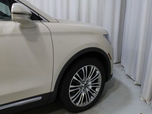 Used 2018 Lincoln MKX Reserve w/ Lincoln MKX Climate Package image 28