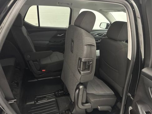 Used 2019 Chevrolet Traverse LT w/ LPO, Cargo Package AWD/4WD image 46