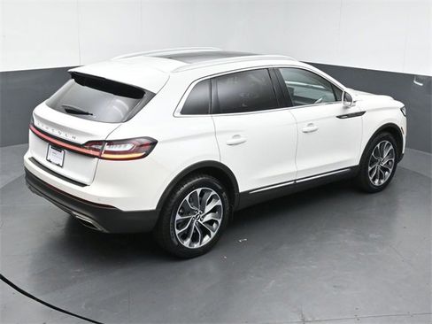 Certified 2023 Lincoln Nautilus Reserve w/ Luxury Package image 51