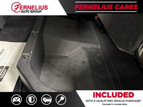 Used 2025 Toyota Tacoma TRD Sport AWD/4WD image 29