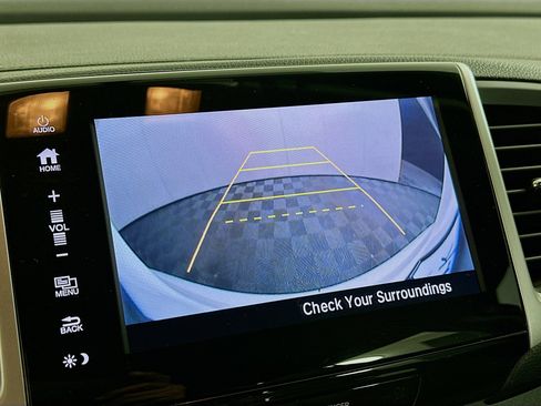 Used 2017 Honda Pilot EX image 21