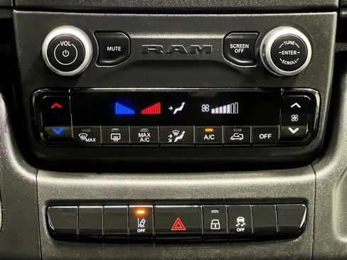 Used 2023 RAM ProMaster 3500 w/ Driver Convenience Group FWD image 25