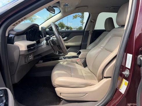 Used 2021 Lincoln Corsair AWD w/ Equipment Group 101A image 10