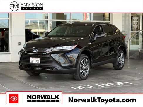 Certified 2021 Toyota Venza LE AWD/4WD image 1