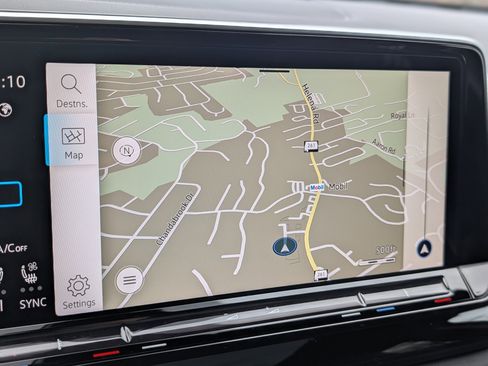 Used 2025 Volkswagen Atlas Cross Sport SEL Premium R-Line image 28