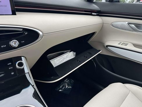 New 2026 Genesis GV70 2.5T AWD/4WD image 17