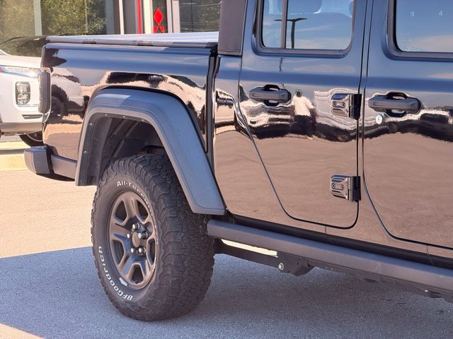 Used 2023 Jeep Gladiator Sport AWD/4WD image 5