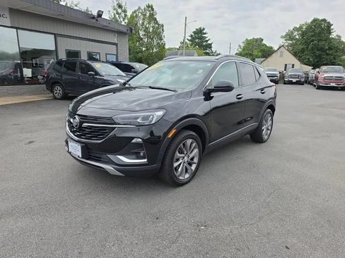 Used 2022 Buick Encore GX Essence w/ Advanced Technology Package AWD/4WD image 3