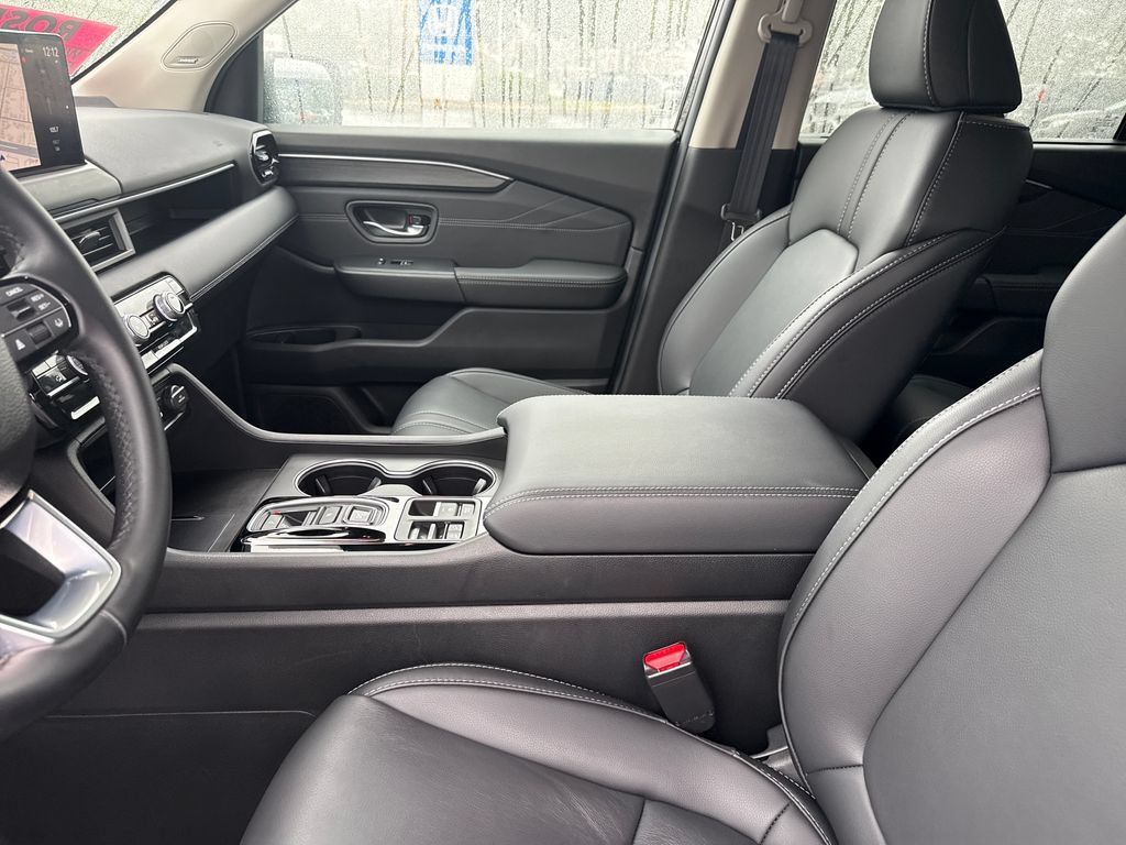 Certified 2026 Honda Pilot Touring image 14