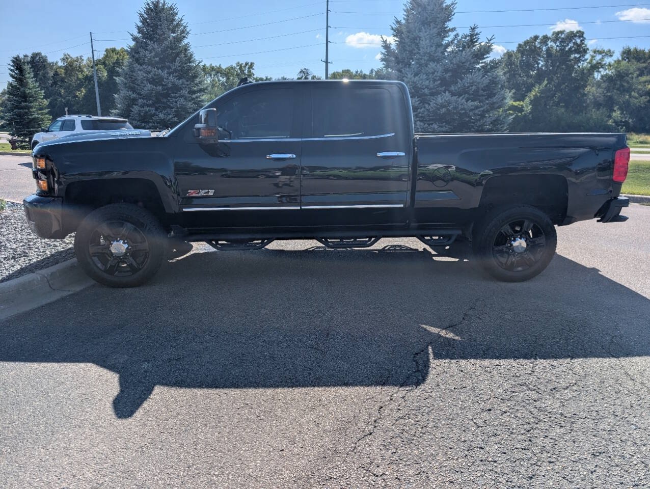 Used 2019 Chevrolet Silverado 2500 LTZ w/ Duramax Plus Package AWD/4WD image 6