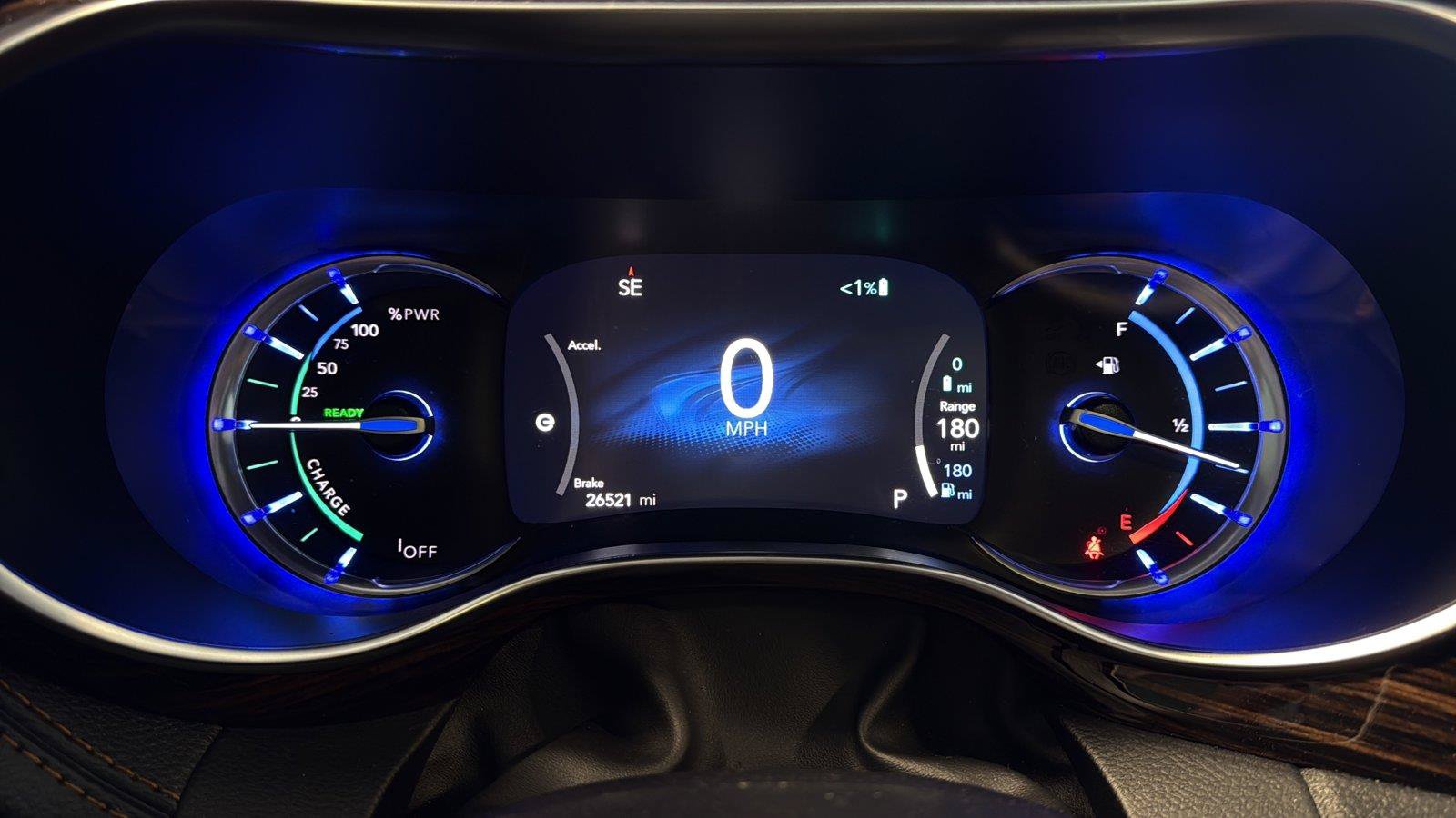 Used 2023 Chrysler Pacifica Pinnacle FWD image 13