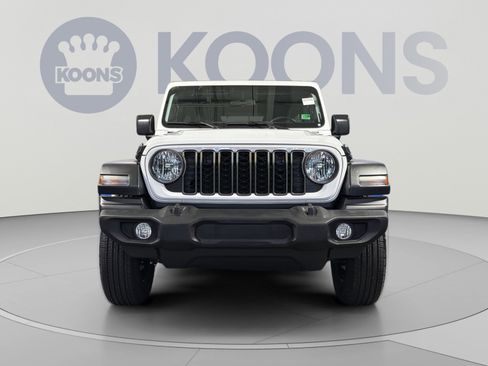 Used 2024 Jeep Wrangler Unlimited Sport AWD/4WD image 11