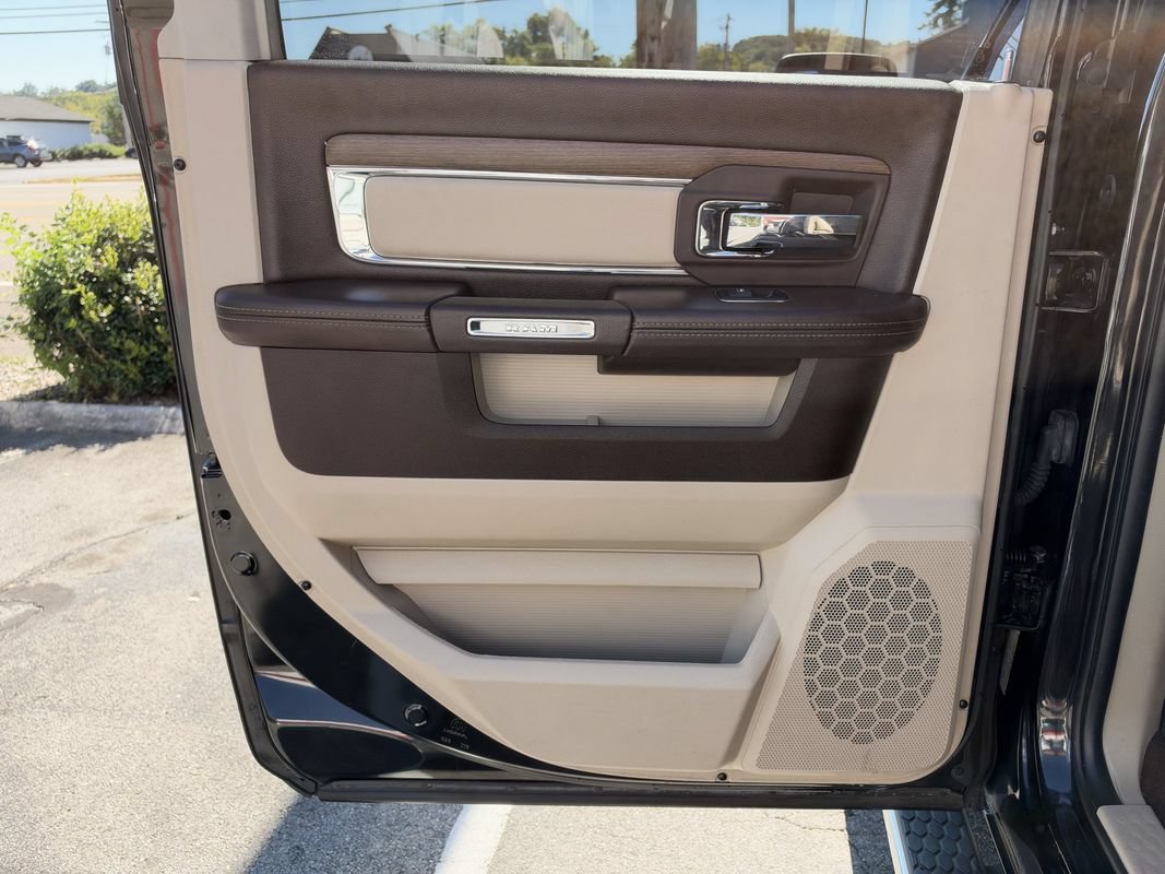 Used 2017 RAM 1500 Laramie w/ Convenience Group AWD/4WD image 25