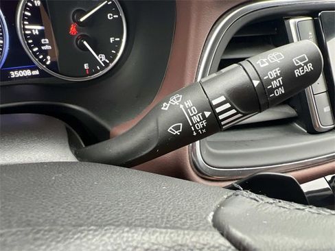 Used 2021 Buick Enclave Avenir w/ Avenir Technology Package image 24