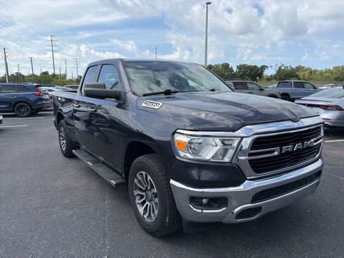 Used 2020 RAM 1500 Big Horn AWD/4WD image 1