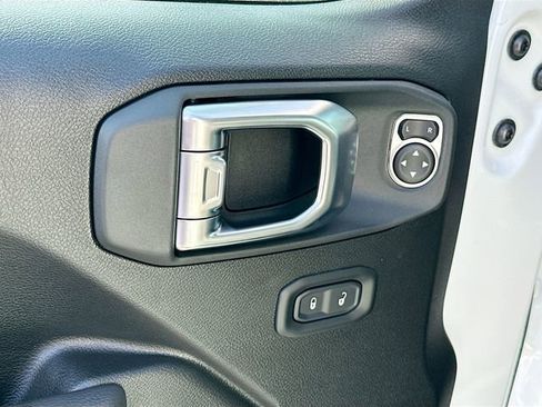 New 2026 Jeep Gladiator Sport image 12