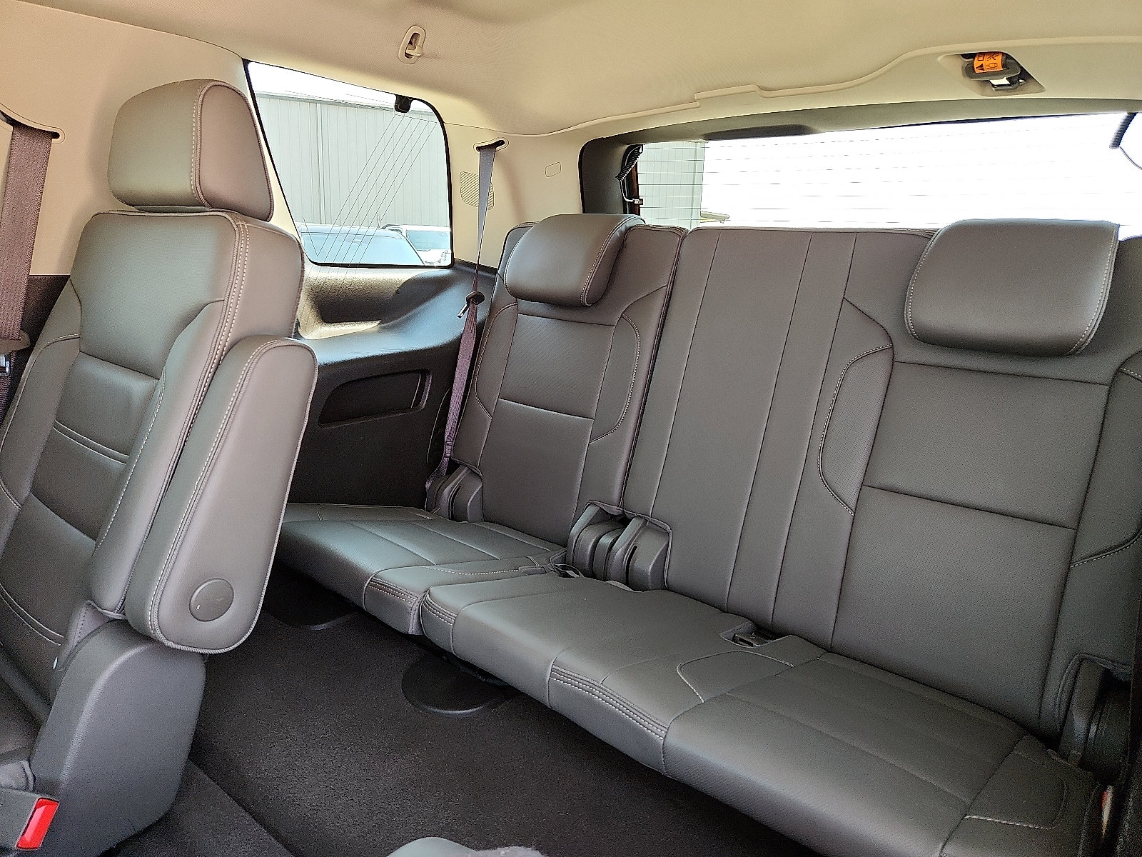 Used 2019 GMC Yukon Denali w/ Open Road Package RWD image 9