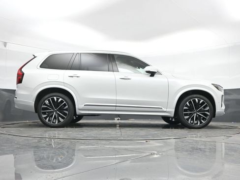 New 2026 Volvo XC90 B6 Plus w/ Protection Package AWD/4WD image 36