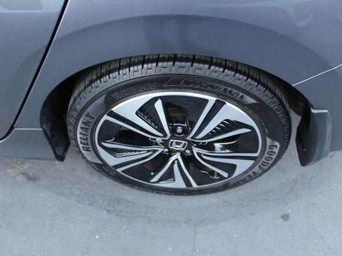 Used 2017 Honda Civic EX-T image 13