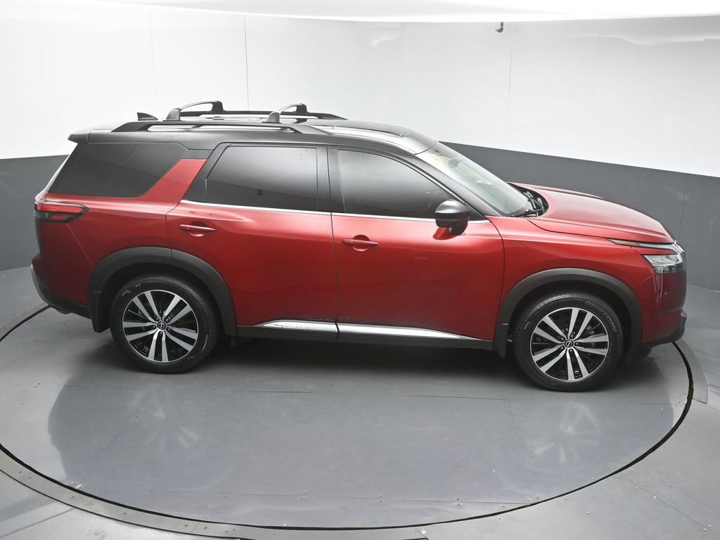 Used 2024 Nissan Pathfinder Platinum FWD image 53