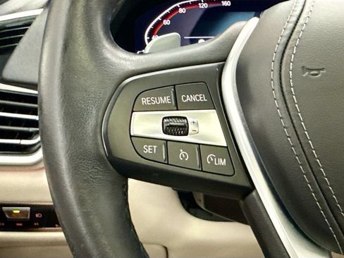 Used 2022 BMW X5 sDrive40i w/ Premium Package RWD image 11