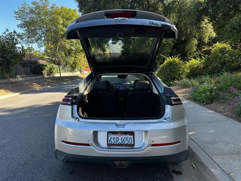 Used 2012 Chevrolet Volt Premium w/ Premium Trim Package image 5