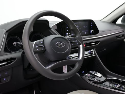 Used 2023 Hyundai Sonata SE FWD image 10