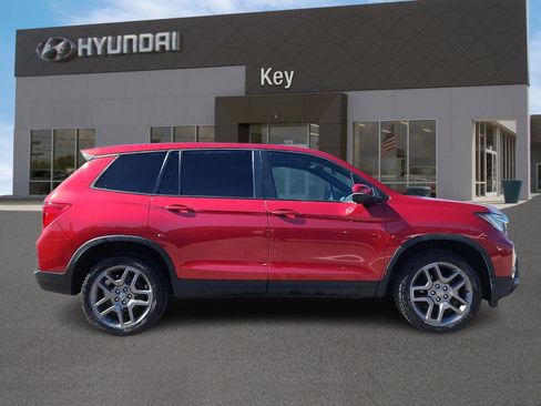 Used 2023 Honda Passport EX-L image 3