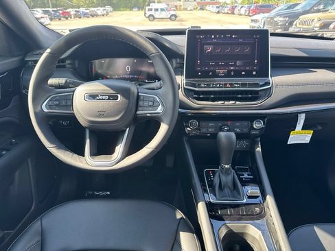 New 2026 Jeep Compass Limited AWD/4WD image 4