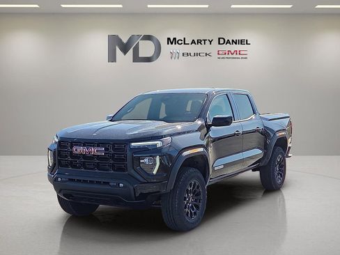 New 2026 GMC Canyon Elevation w/ Convenience Package RWD image 2