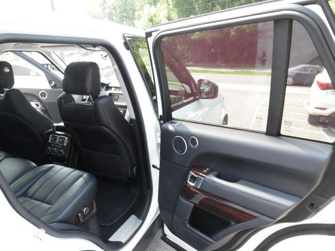 Used 2017 Land Rover Range Rover HSE AWD/4WD image 24