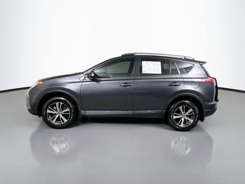 Used 2018 Toyota RAV4 XLE FWD image 9