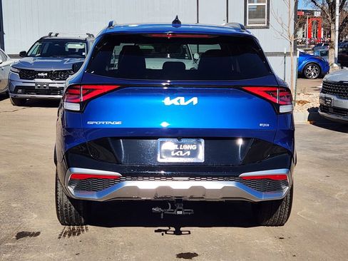 Used 2025 Kia Sportage SX image 6