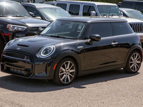 Used 2024 MINI Cooper S FWD image 9