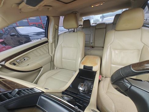 Used 2013 Ford Taurus Limited FWD image 12