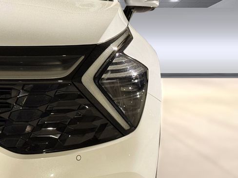 Used 2024 Kia Sportage SX image 10