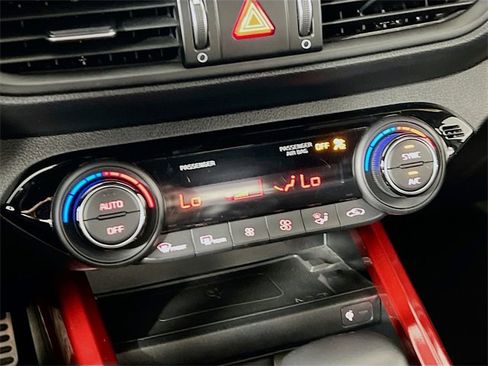 Used 2023 Kia Forte GT-Line w/ GT-Line Premium Package image 20