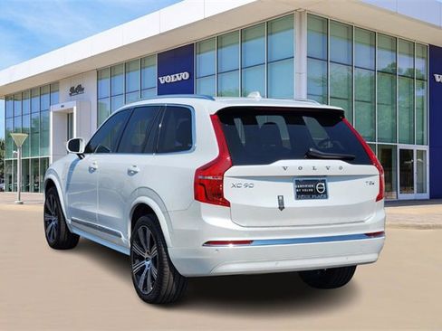Certified 2025 Volvo XC90 T8 Plus w/ Protection Package Premier image 4