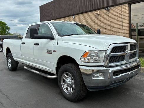 Used 2016 RAM 2500 SLT w/ Comfort Group AWD/4WD image 9