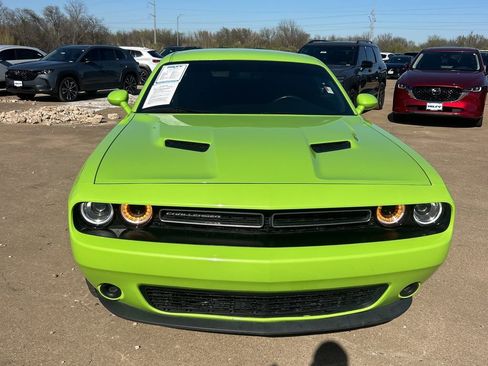 Used 2023 Dodge Challenger SXT image 6