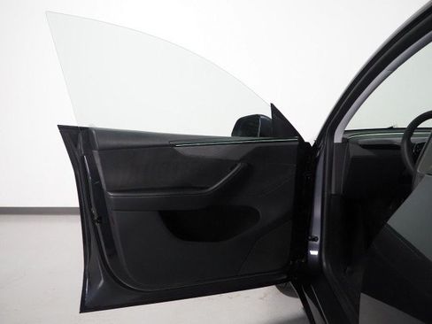 Used 2026 Tesla Model Y Long Range RWD image 63