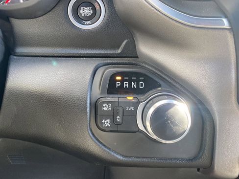 Used 2024 RAM 2500 Big Horn w/ Bed Utility Group image 17