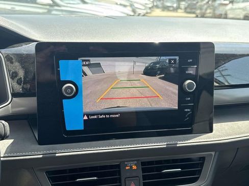 New 2026 Volkswagen Taos SE FWD image 26