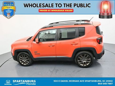 Used 2016 Jeep Renegade 75th Anniversary image 32