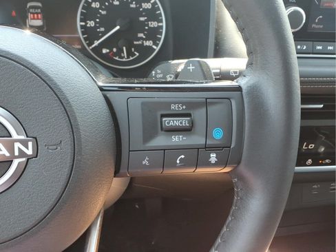 Certified 2023 Nissan Rogue SV w/ SV Premium B Package AWD/4WD image 18