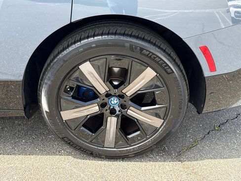 Certified 2024 BMW iX xDrive50 w/ Sport Package AWD/4WD image 14