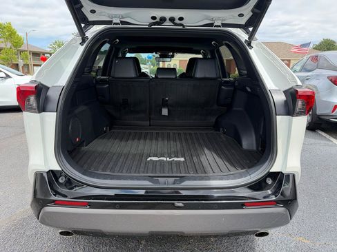 Used 2021 Toyota RAV4 XSE AWD/4WD image 12