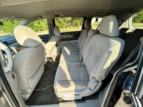 Used 2016 Honda Odyssey EX image 12