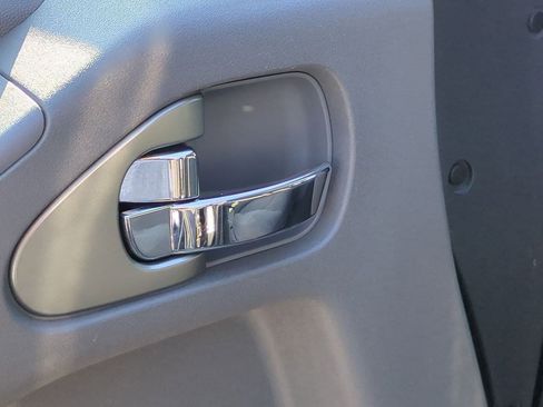Used 2019 Nissan Frontier SV w/ Value Truck Package RWD image 14