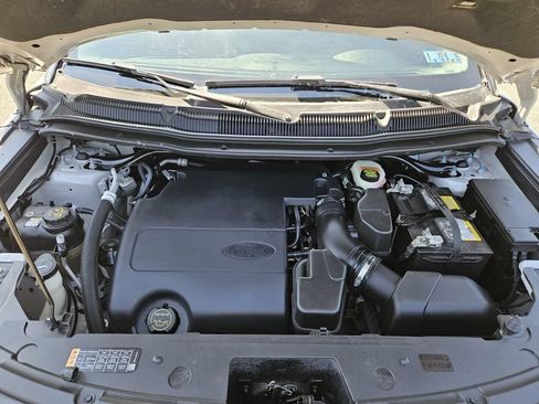 Used 2017 Ford Explorer XLT w/ Equipment Group 202A FWD image 28